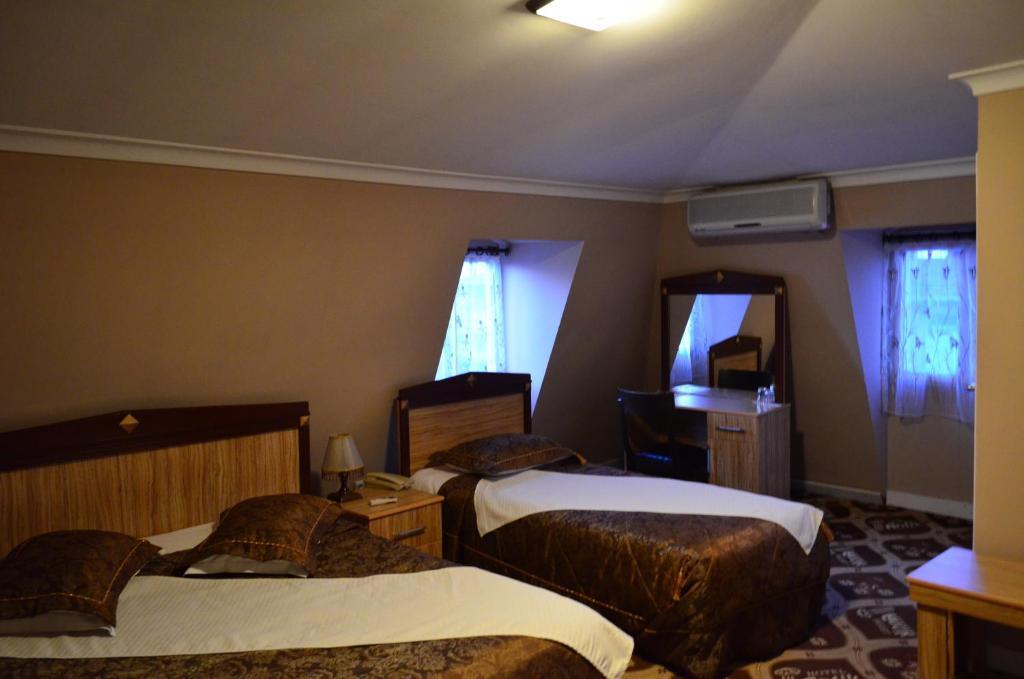 אודיירן Antik Hotel מראה חיצוני תמונה